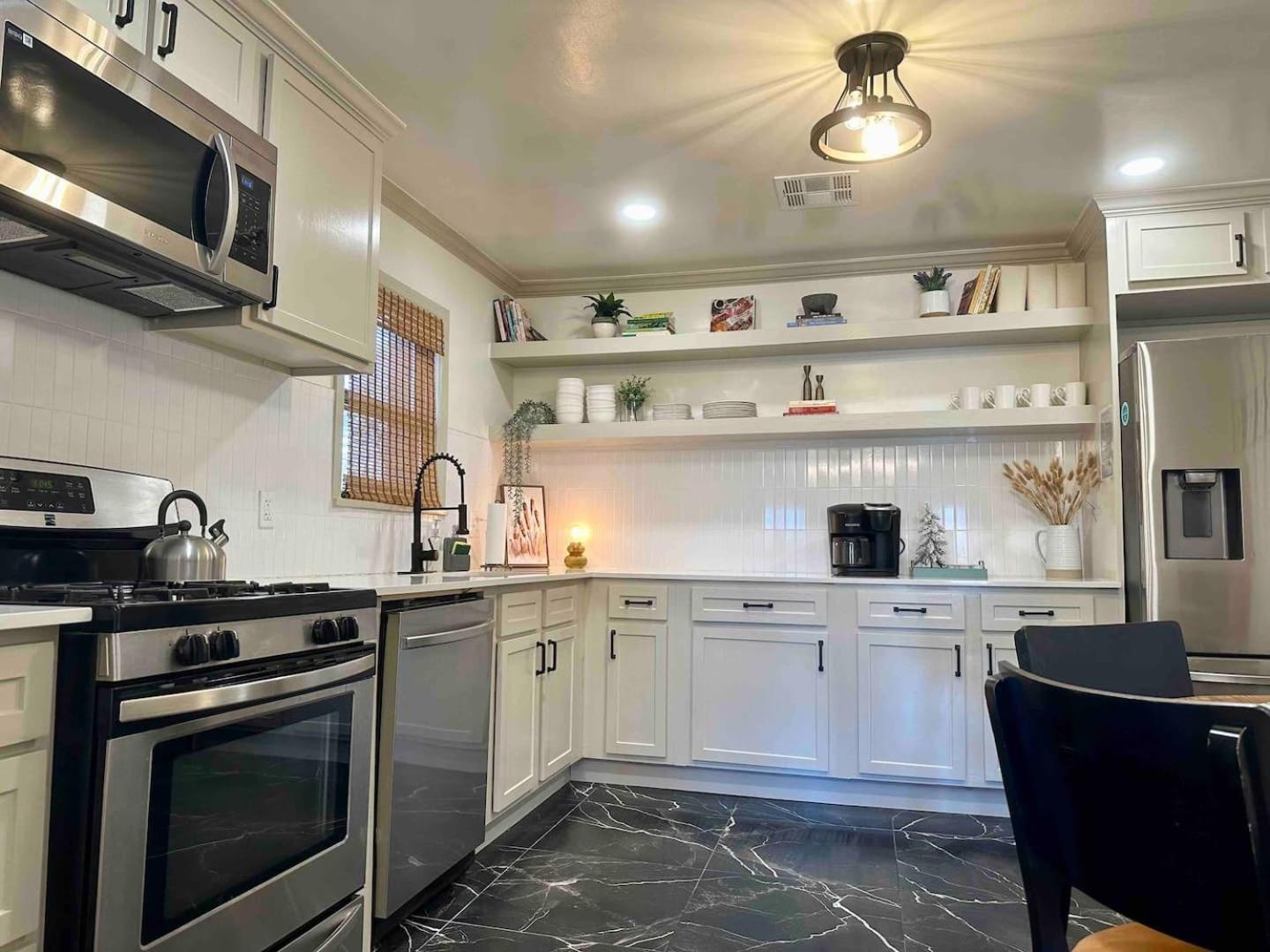 Campus Cottage Kng Bed! Walk To Uco And Downtown Edmond Εξωτερικό φωτογραφία